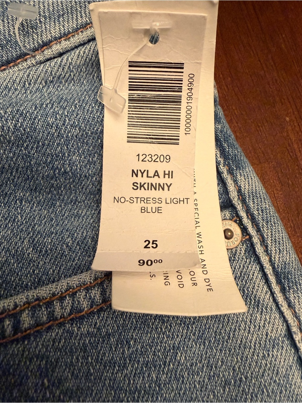 Aritzia Light Blue Straight-Leg Jeans - Picture 5 of 7
